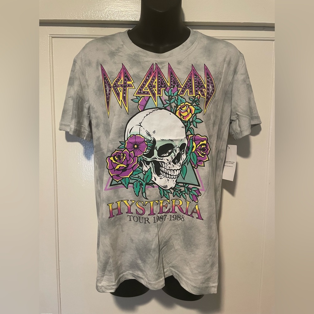 DEF LEPPARD Rhinestoned T-Shirt! 💀🌺